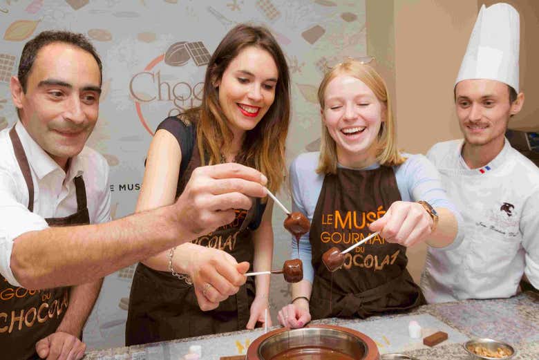 Durante il laboratorio di cioccolato